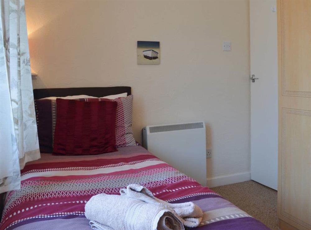 Twin bedroom (photo 2) at Quayside in Cemaes Bay, Gwynedd