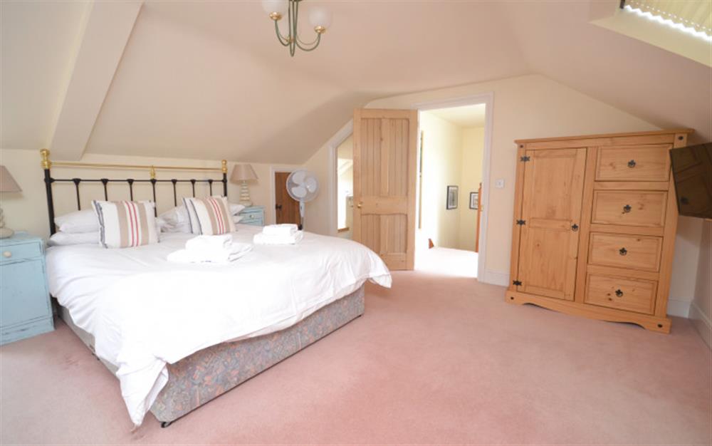 Another look at bedroom 1 at Quayside Cottage in Salcombe