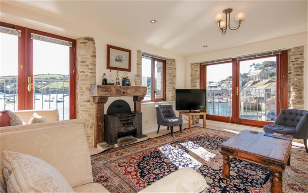 The lounge area at Quayside Cottage in Salcombe
