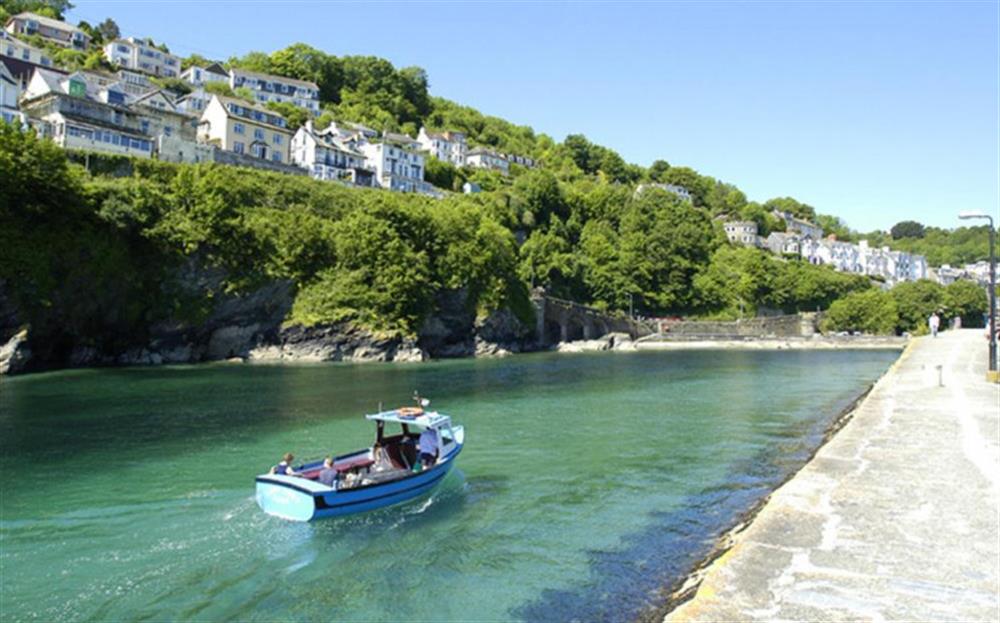 Looe Harbour entrance at Quayside Flat in Looe
