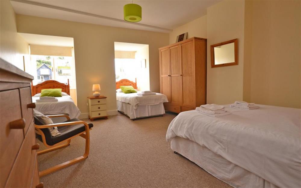 The master family bedroom at Quayside Flat in Looe