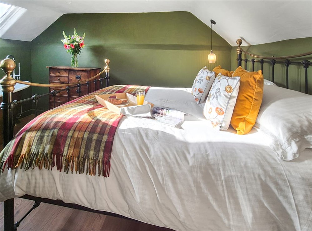 Double bedroom at Queens Barn in Wortham, near Diss, Suffolk