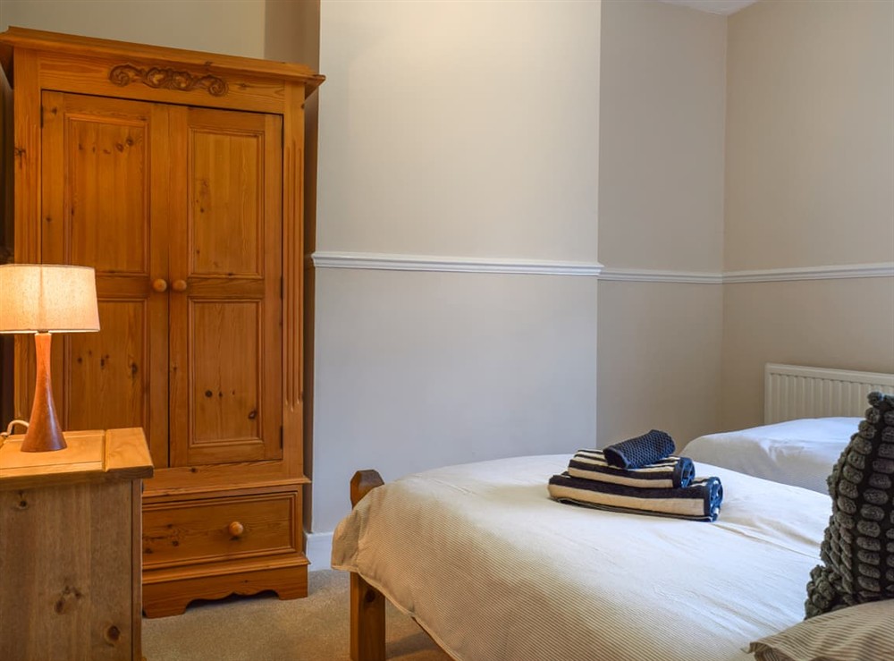 Twin bedroom (photo 2) at Queens Manor in Kingsthorpe, near Northampton, Northamptonshire