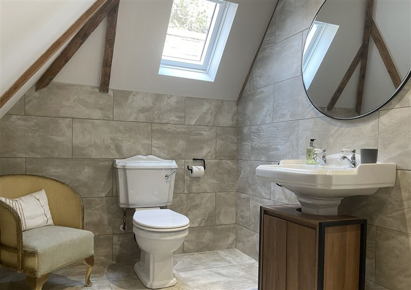 The bathroom at Queensbury Loft, Par