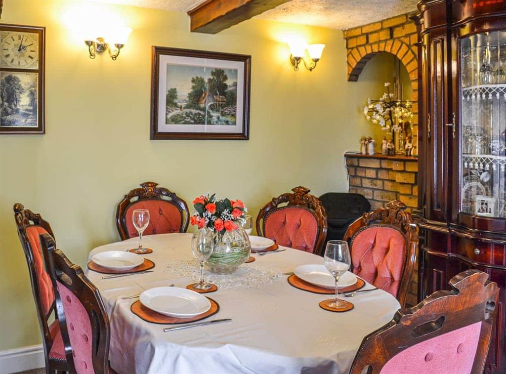 Dining room at Queensland Cottage in Saint Margaret’s at Cliffe, Kent