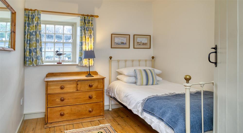 The single bedroom at Quin Cottage in Port Quin, Cornwall