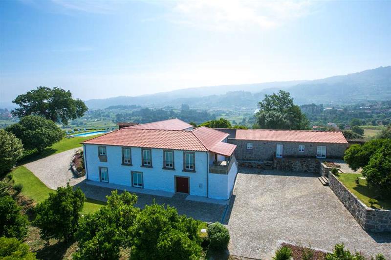 Setting of Quinta de Cartemil