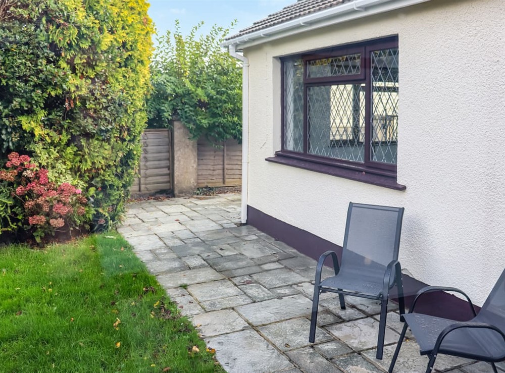 Sitting-out-area at Radford Retreat in Chepstow, Gwent