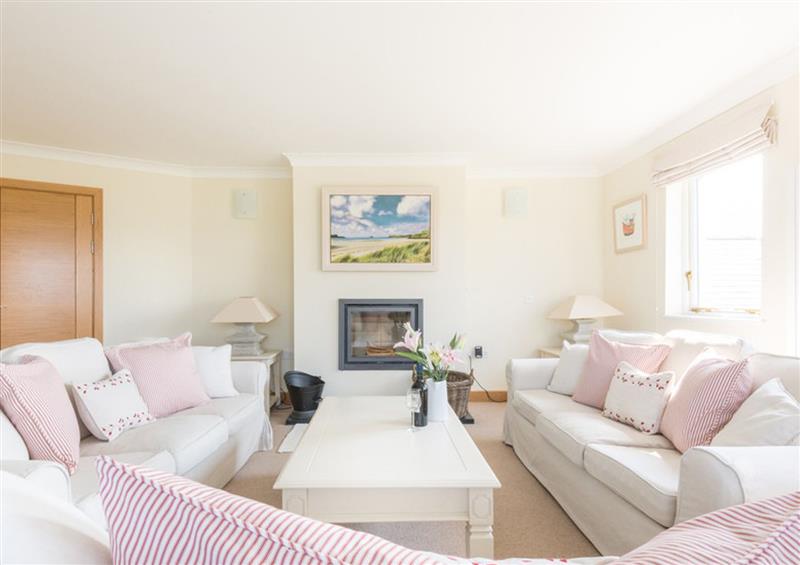 The living area at Ragleighs, Daymer Bay