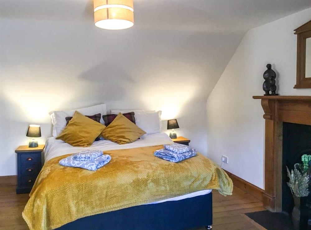 Double bedroom at Railway Cottage in Aviemore, Perthshire
