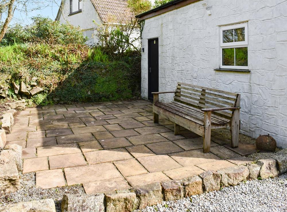 Patio at Rainbow Cottage in Helston, Cornwall