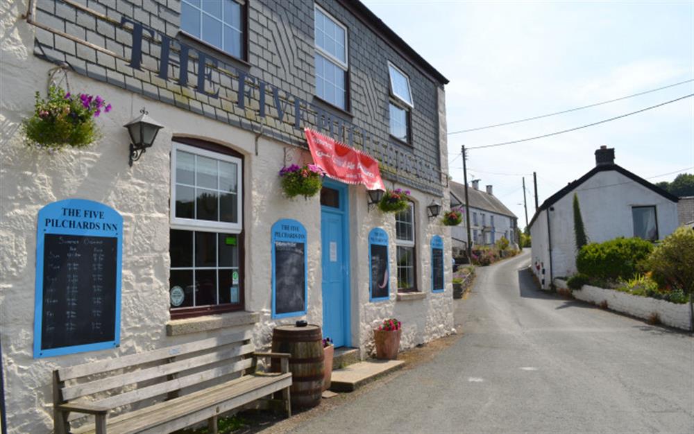 The Five Pilchards Inn at Porthallow is about a mile away. at Rainbow Cottage in Porthallow