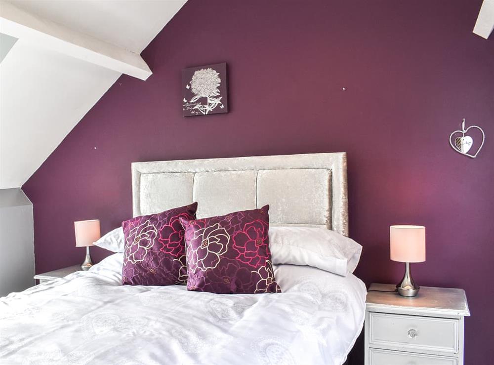 Double bedroom at Rainbows End in Launceston, Cornwall