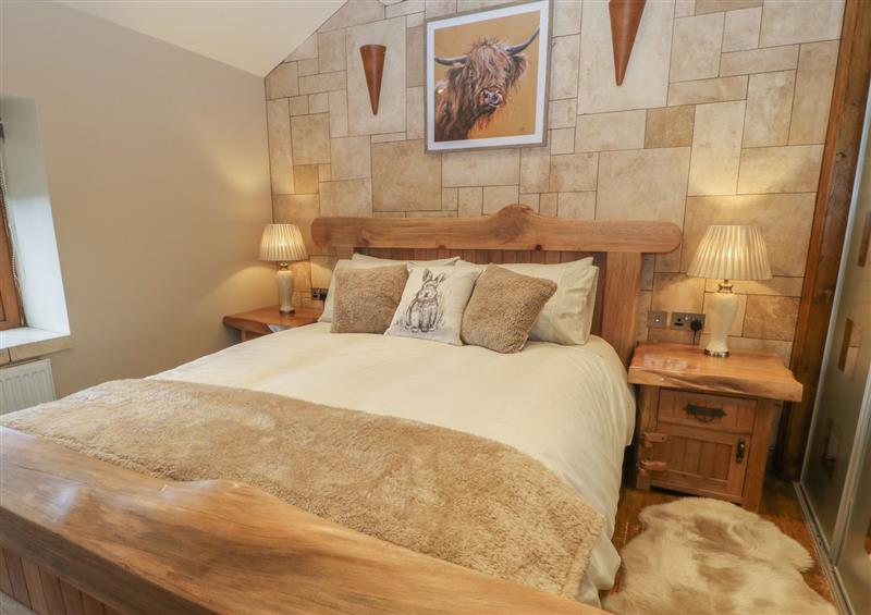 One of the 2 bedrooms at Ramblers Cottage, Thornton
