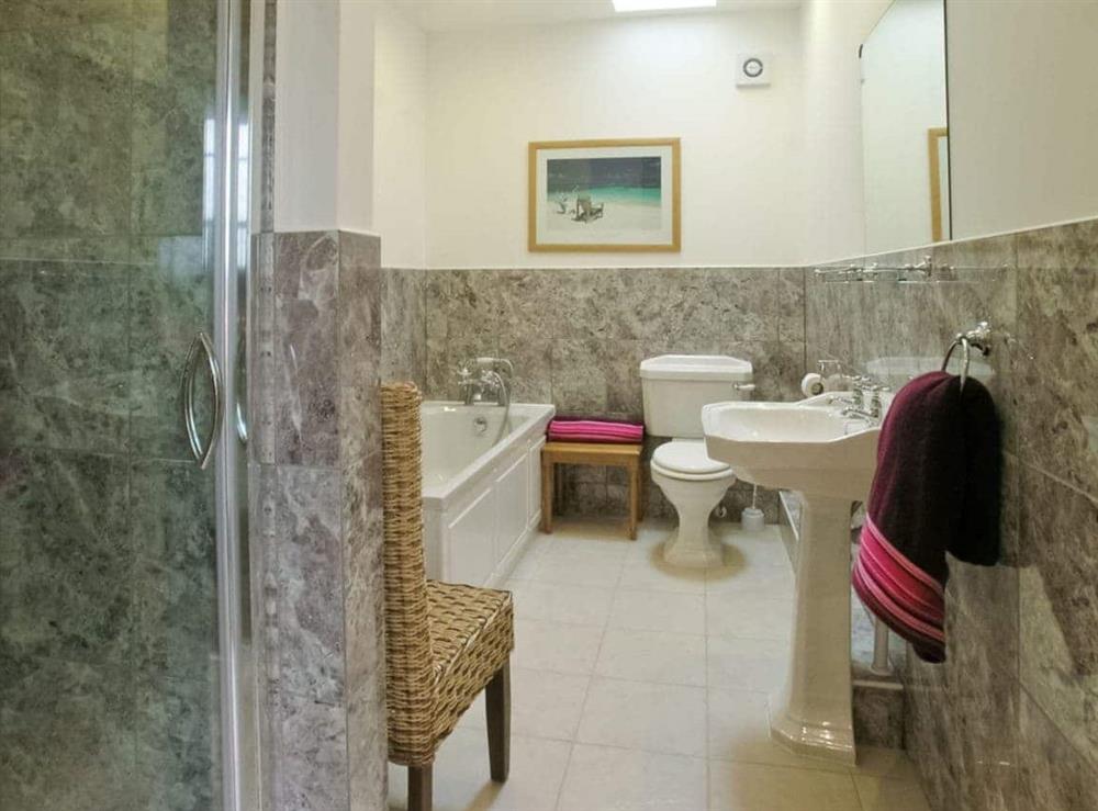 Bathroom at Rascal Wood in Holme-on-Spalding Moor, near Market Weighton, East Riding of Yorkshire