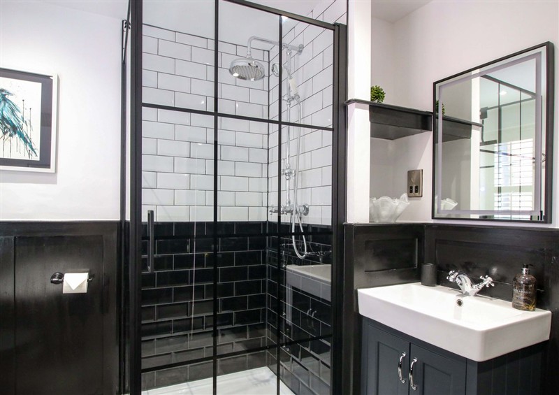 The bathroom (photo 2) at Raven Lane Retreat, Ludlow