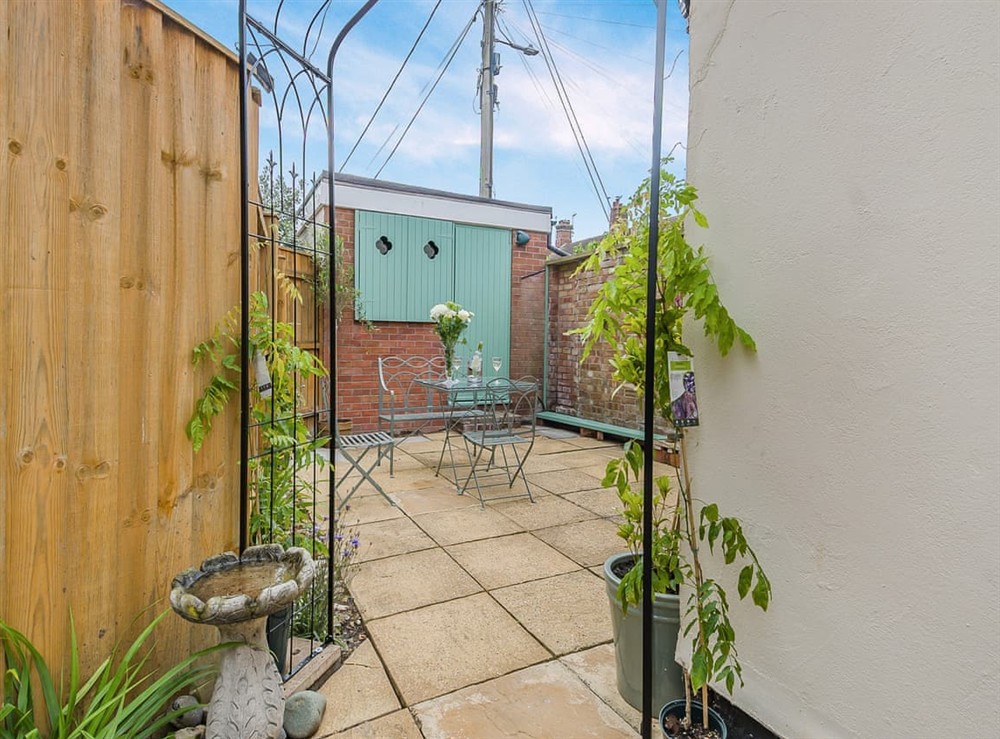 Outdoor area (photo 4) at Ravensmere Villa in Beccles, Warwickshire