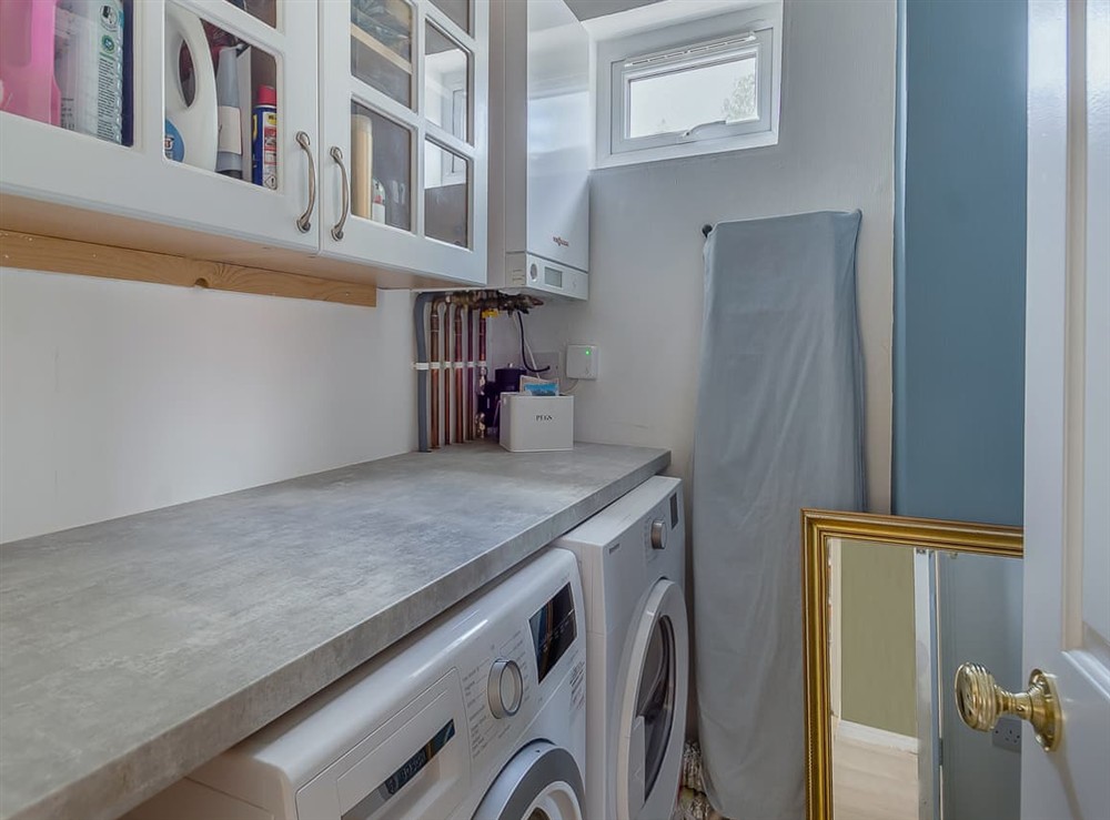 Utility room at Ravensmere Villa in Beccles, Warwickshire