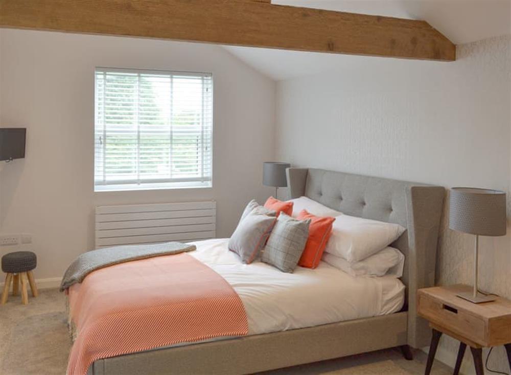 Ground floor en-suite double bedroom at Rayrigg in Bowness-on-Windermere, Cumbria