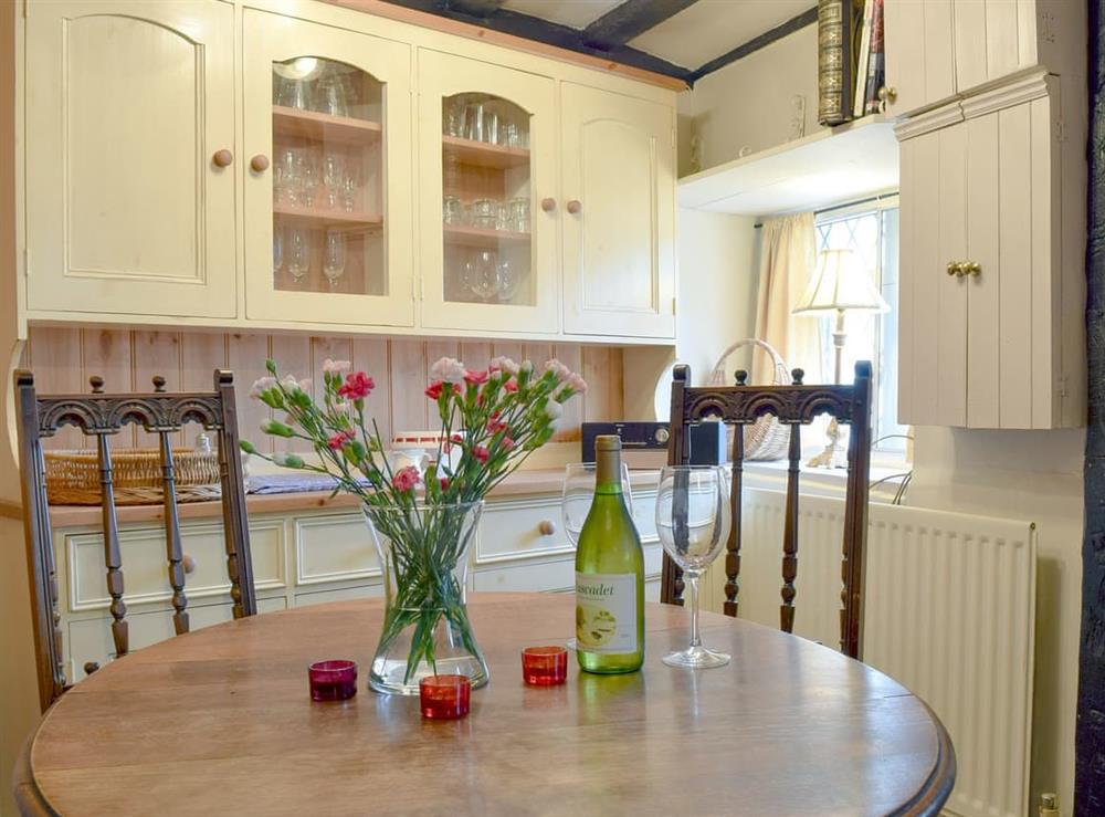 Charming dining area at Rebeccas Cottage in Welton, Nottinghamshire
