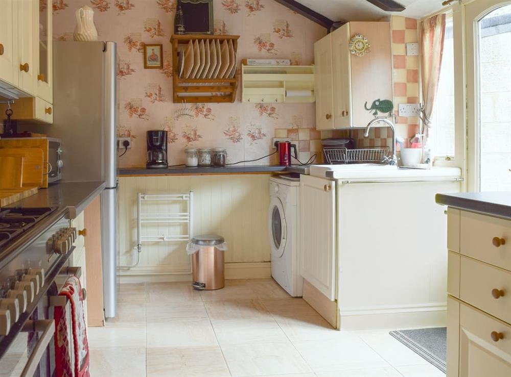 Well equipped kitchen (photo 2) at Rebeccas Cottage in Welton, Nottinghamshire