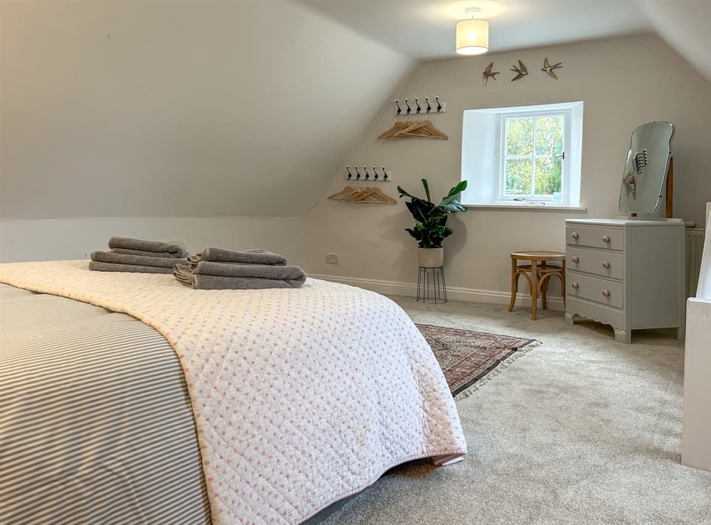 Double bedroom (photo 3) at Rectory Cottage in Isham, Northamptonshire