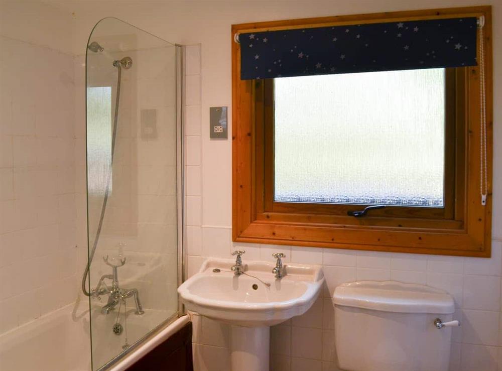 Bathroom at Red Kite Lodge in Kenwick, near Louth, Lincolnshire