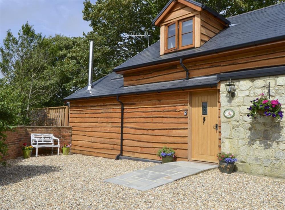 Superb detached holiday cottage at Red Squirrel Cottage in Whitwell, near Ventor, Isle of Wight