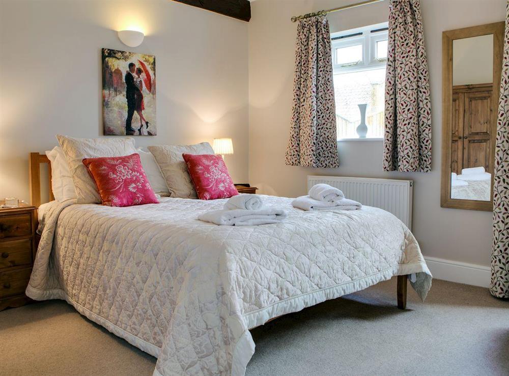 Double bedroom with 5ft bed and TV at Redshank in Scalby, Scarborough, N. Yorks., North Yorkshire