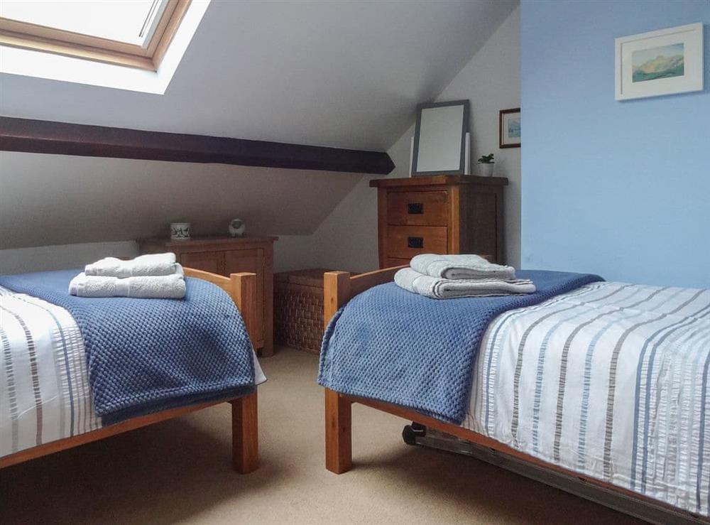 Spacious and accommodating twin bedroom at Retreat (The) in Keswick, Cumbria
