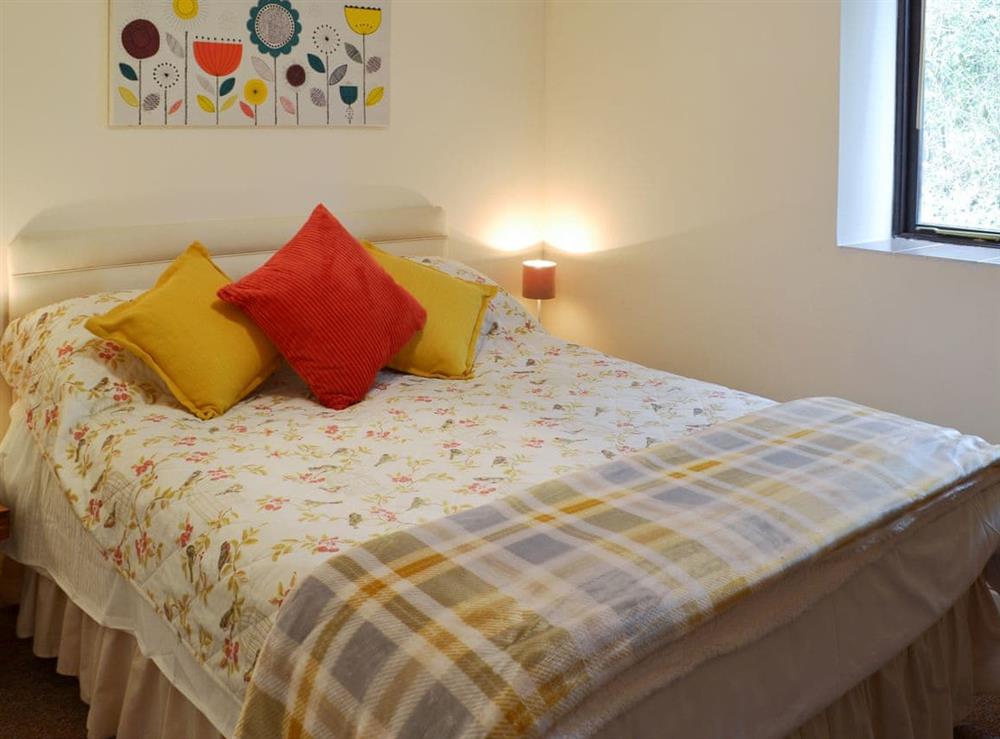 Double bedroom with en-suite (photo 2) at Reubens in Boreston, near Totnes, Devon