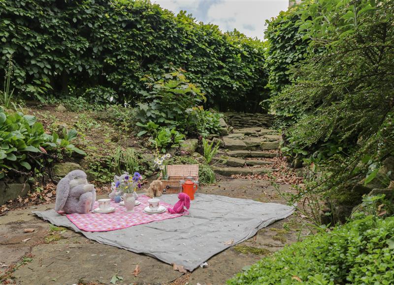 Enjoy the garden (photo 2) at Reybridge House, Lacock