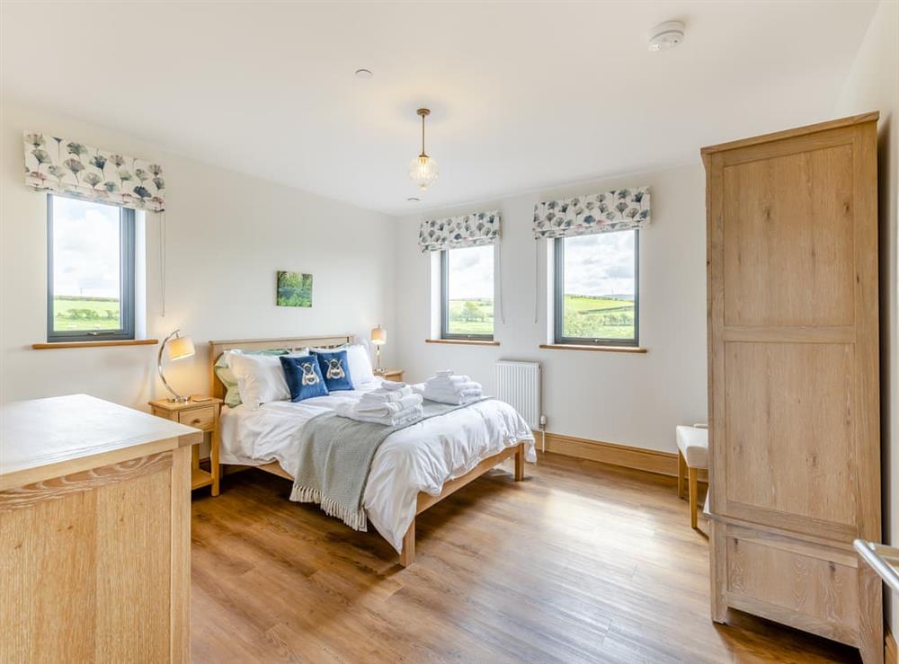 Double bedroom at Rhandir Hen in Aberystwyth, Dyfed