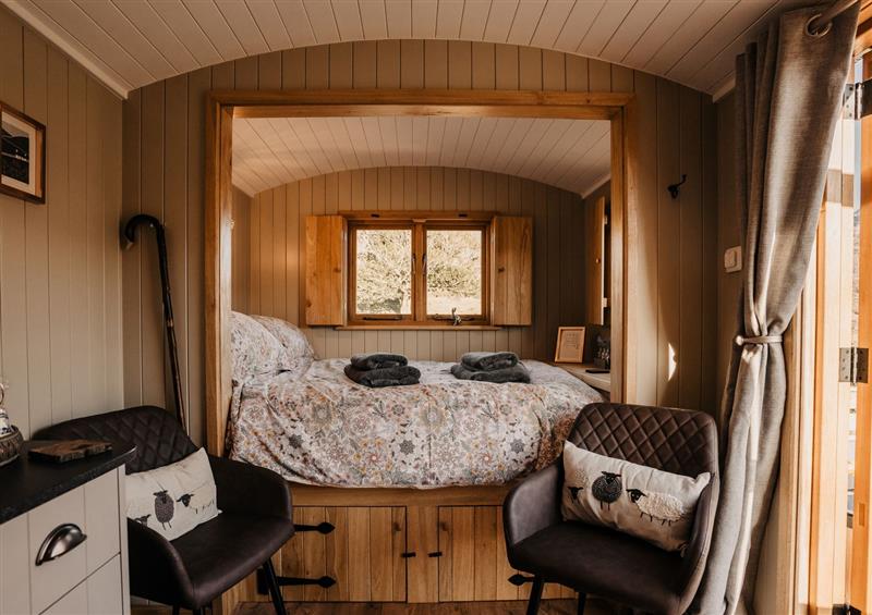 Bedroom at Rhinog - Shepherds Hut, Llanbedr