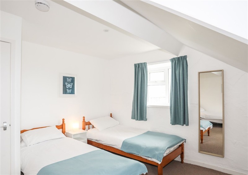 One of the 3 bedrooms at Rhiw - 1 Tyn Don, Abersoch