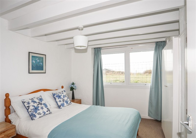 One of the bedrooms at Rhiw - 1 Tyn Don, Abersoch