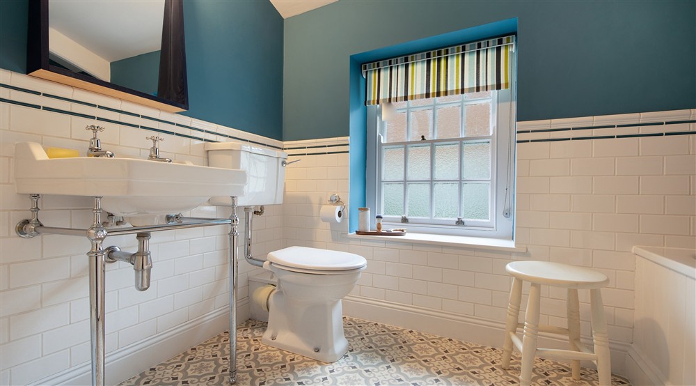 The bathroom at Rhossili Old Rectory in Rhossili, South Wales