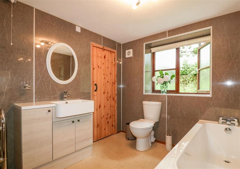 Bathroom (photo 2) at Ribby Barn, Lerryn