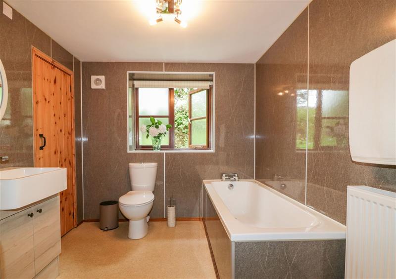 Bathroom at Ribby Barn, Lerryn