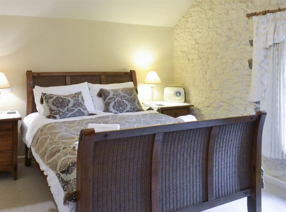 Comfortable double bedroom at Ringslade Barn in Highweek, near Newton Abbot, Devon