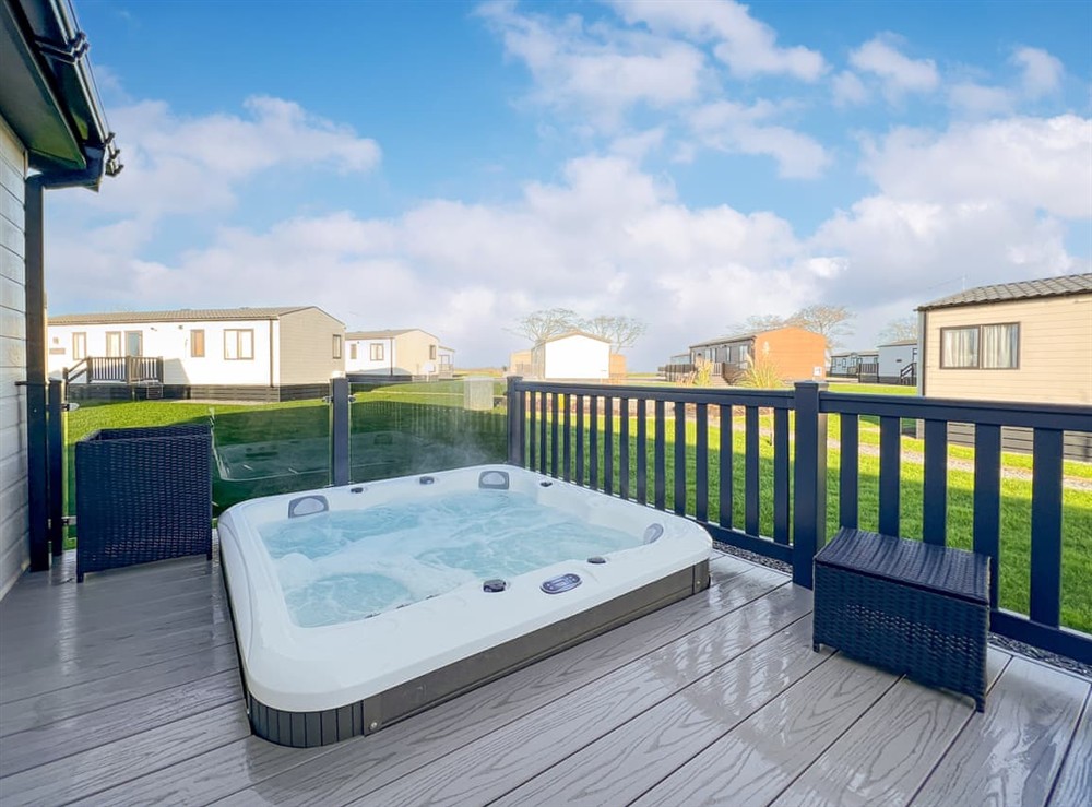 Hot tub at Rivendale 52 in St Andrews, Fife
