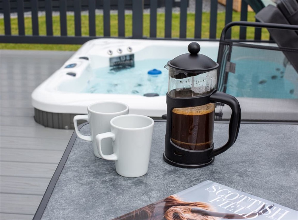 Hot tub at Rivendale 8 in St Andrews, Fife