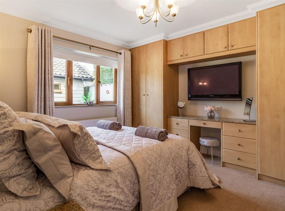 Double bedroom (photo 3) at Rivendell Lodge in Leziate, near Kings Lynn, Norfolk