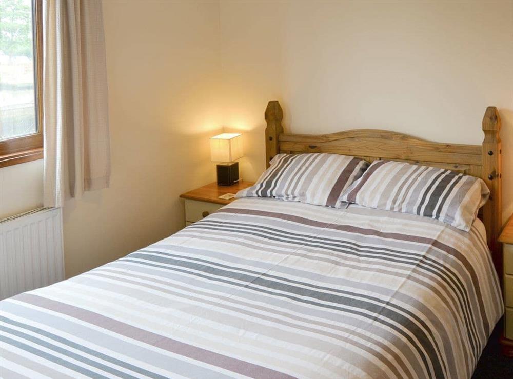 Peaceful double bedroom at River Breeze in Brundall, Norfolk