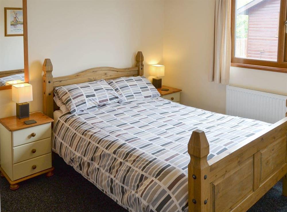 Relaxing double bedroom at River Breeze in Brundall, Norfolk