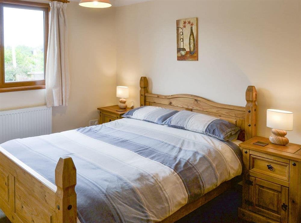 Relaxing en-suite double bedroom at River Rest in Brundall, Norfolk