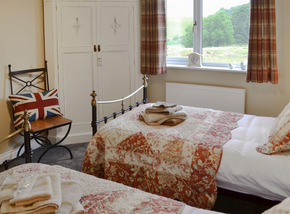Well furnished twin bedroom at River View in Warkworth, near Amble, Northumberland