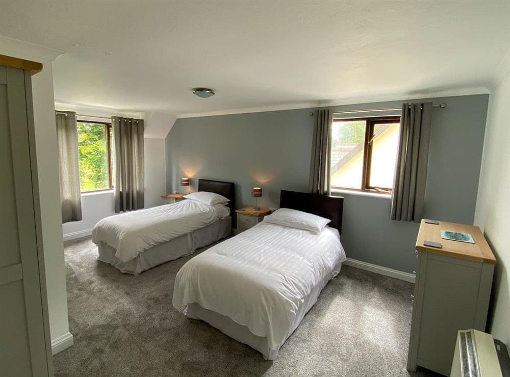 Twin bedroom at Riverbank in Liskeard, Cornwall