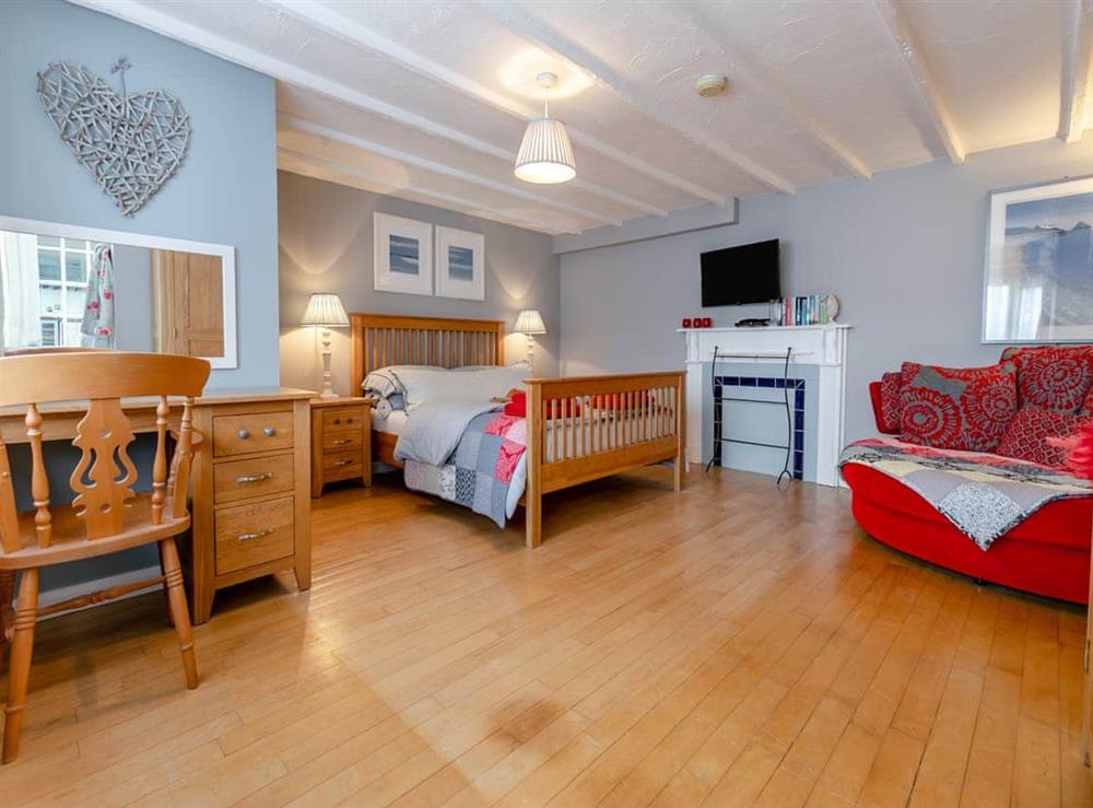 Double bedroom at Riverside Barn in Newquay, Cornwall