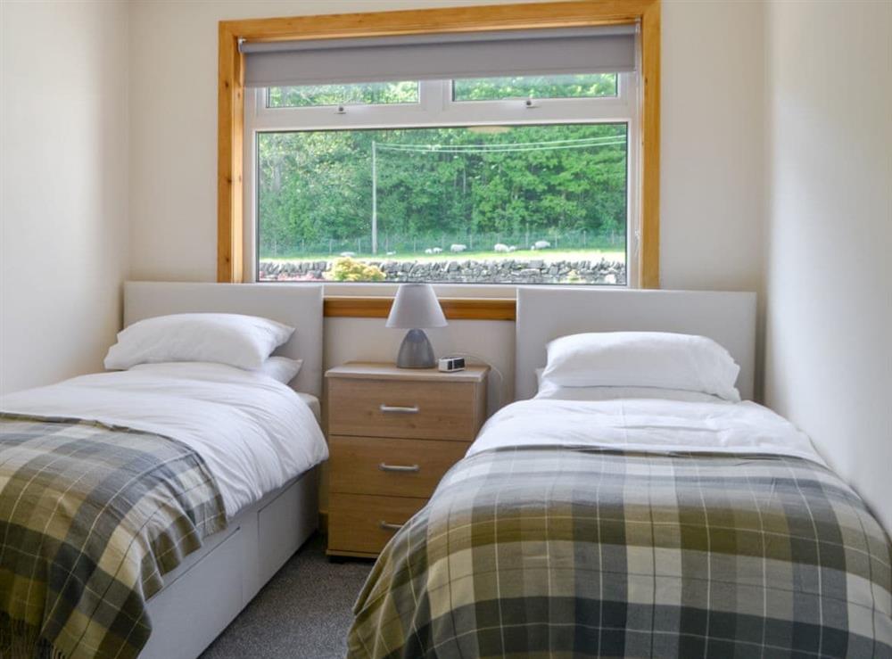 Ideal twin bedroom at Riverside Cottage in Boreland, near Lockerbie, Dumfries and Galloway, Dumfriesshire